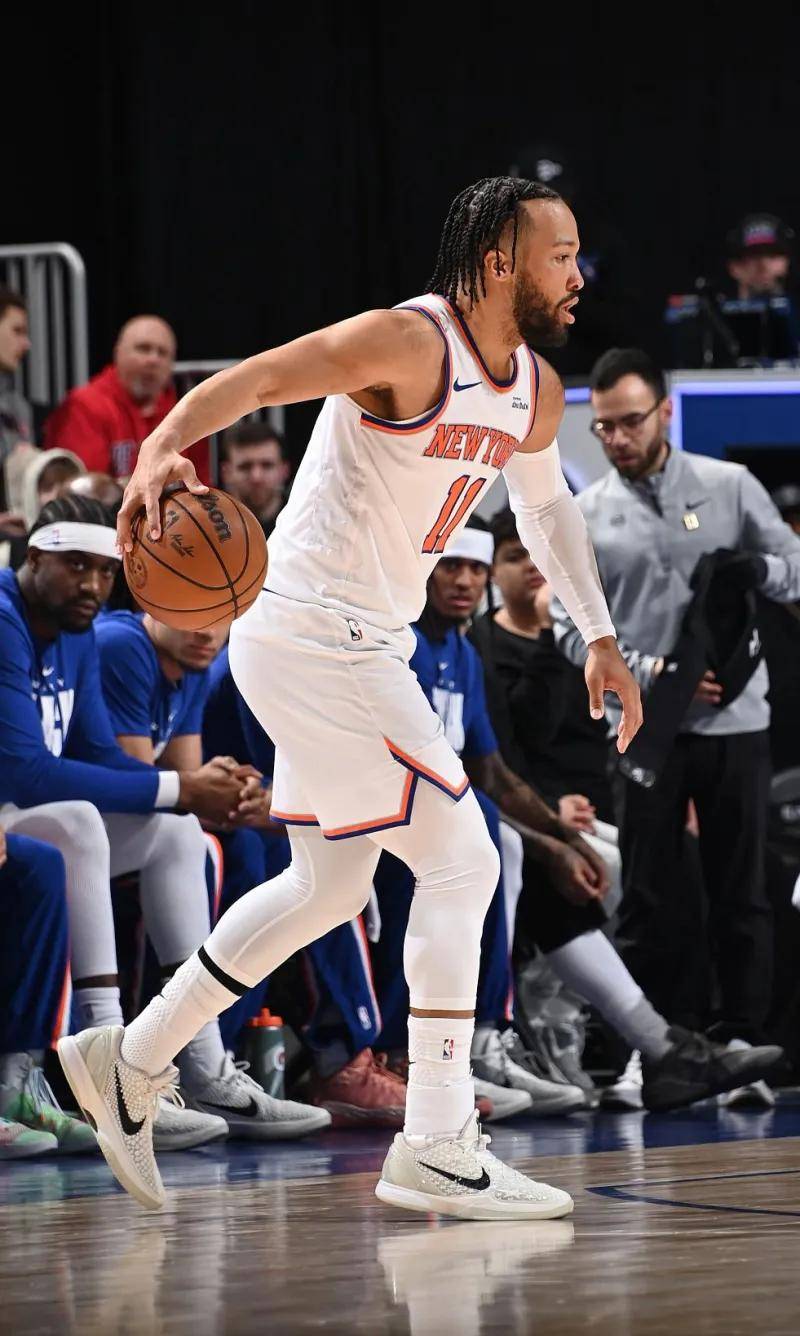 模拟器试玩-重磅！赛前曼联完成体检里尔手感冰凉备战NBA总决赛，赛后纽卡斯尔调整名单以备NBA常规赛(新浪体育nba官网)